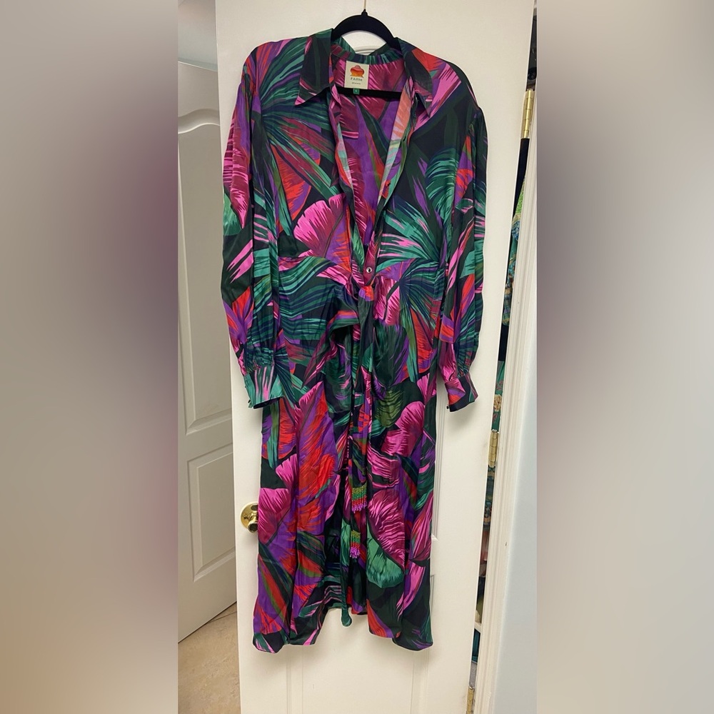 Woman farm rio dress, size L, brand new